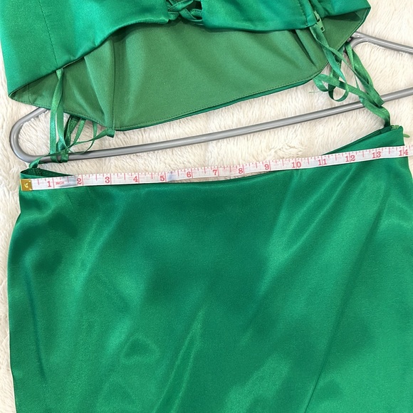 Birrin Green Dress - Picture 7 of 7